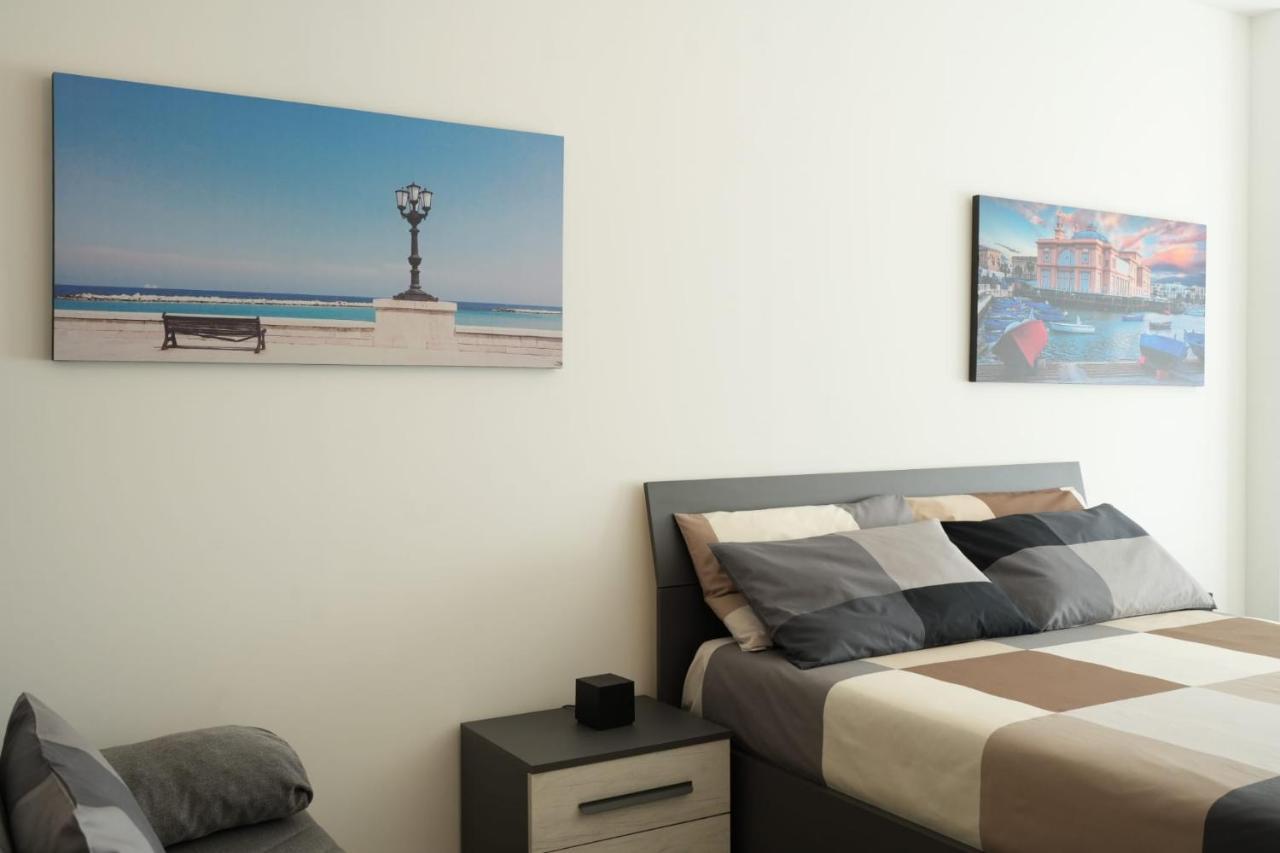Homega - City Center New Apartment Bari Buitenkant foto